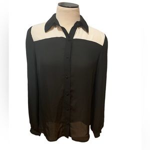 Forever 21 long sleeve ladies shirt